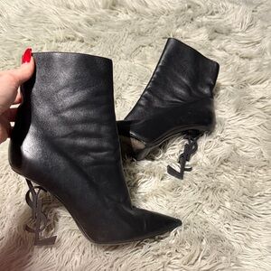 Yves Saint Laurent Black Heeled Boots